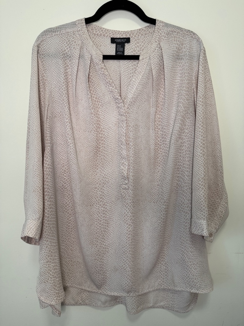 Jones New York Pink Cream Snake-Print Blouse